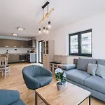 Premium Areit By We Rent, Summercard Included *