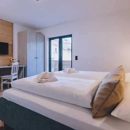 Premium Areit By We Rent, Summercard Included